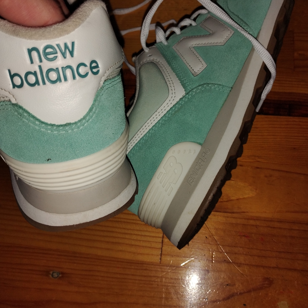 New Balance Men's Shoes in Mint and White - Picture 6 of 6